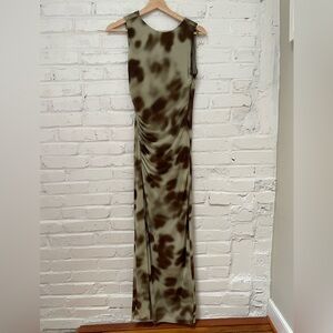 Zara DRAPED PRINTED MIDI DRESS
GREENS